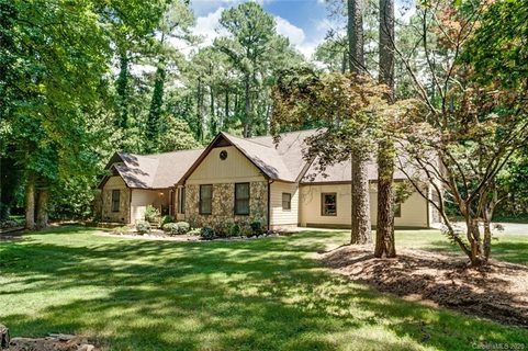 3309 Michelle Drive