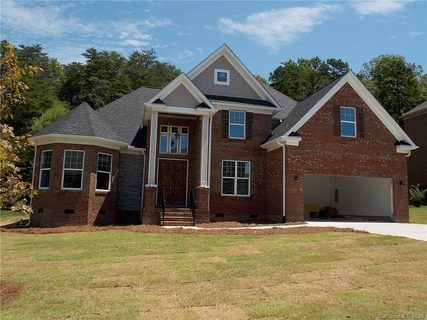 704 Old Cove Road sold home in River Lake, Tega Cay, SC