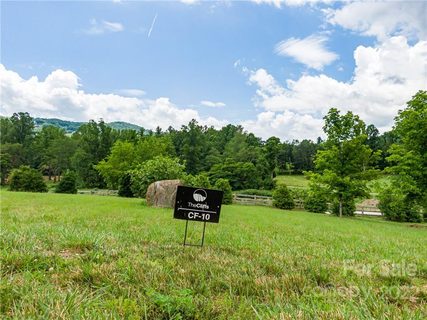 31 Walnut Valley Parkway 10