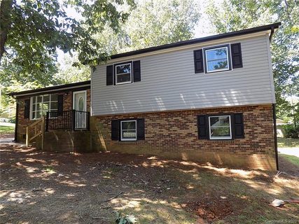 Previously sold for $194,900