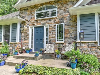 37 Gaston Mountain Road sold home in Gaston Mountain, Asheville, NC