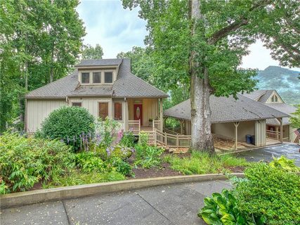 18 Ruffed Grouse Lane sold home in Quail Ridge Villas, Waynesville, NC