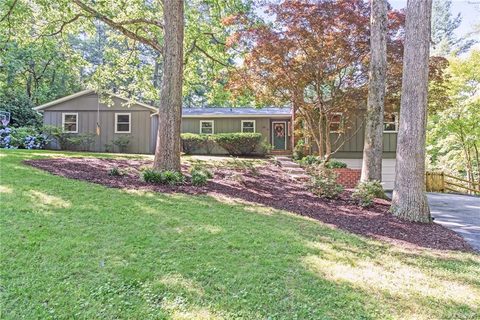 35 Woodbury Road