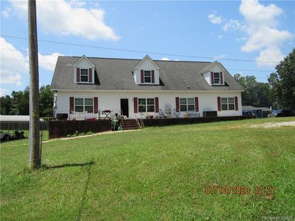 6716 Love Point Road sold home in Love Point, Denver, NC