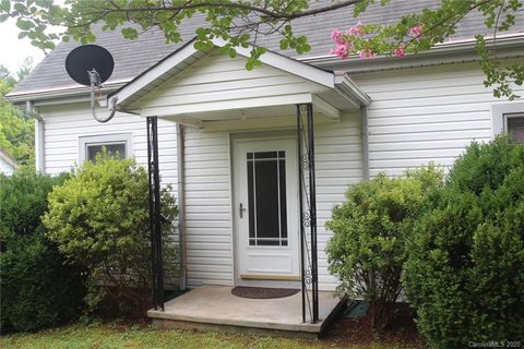 202 Catawba Avenue sold home in Pacific Mills, Hickory, NC