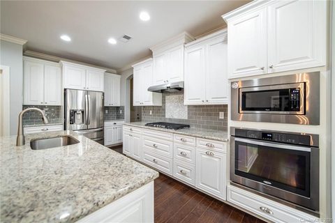 7322 Basie Park Court sold home in Olde Blakeney, Charlotte, NC
