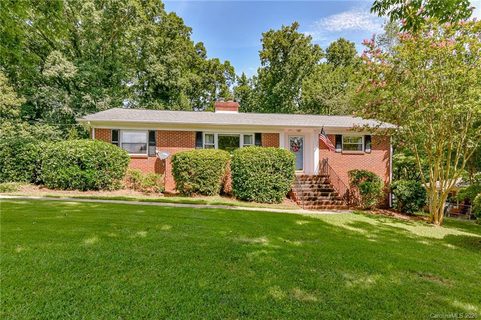 1617 Woodberry Road