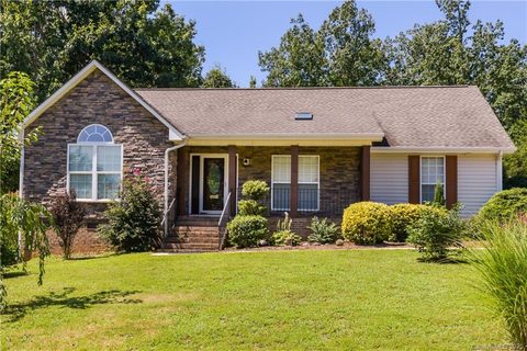 3921 Ashland Drive sold home in Ridge Crest, Maiden, NC