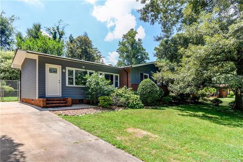 1320 Forest Park Drive sold home in Bellevue, Statesville, NC