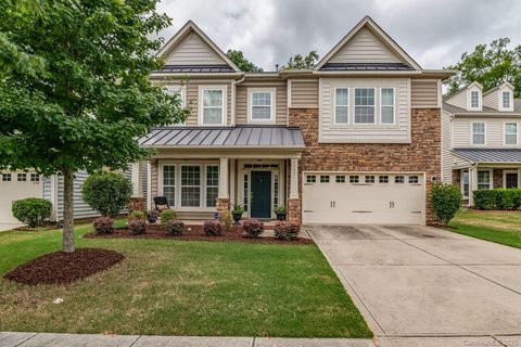 9733 Ridgeforest Drive