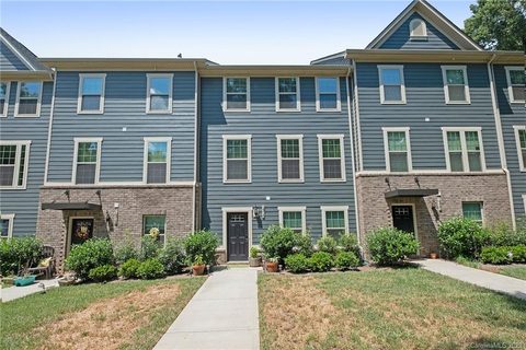 1316 Queen Lyon Court sold townhome in Morningside Mews, Charlotte, NC