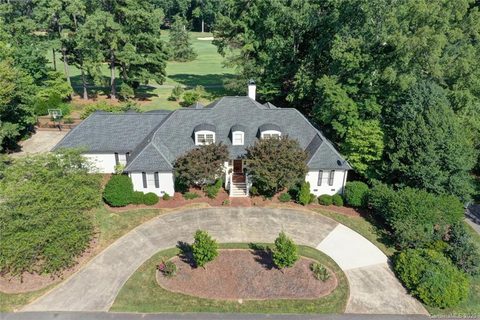 3804 Emerald Lane
