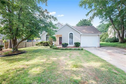 710 Foxborough Road sold home in Autumn Glen, Charlotte, NC