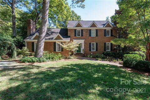 565 11th Avenue Circle sold home in Timberlane, Hickory, NC
