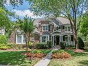 9042 Summer Club Road sold home in Charlotte, SC