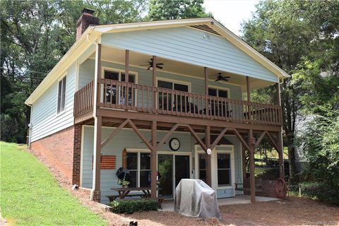 3496 Pinehaven Drive sold home in Pinehaven, Badin Lake, NC