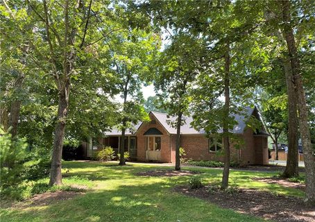 41 Forest Knoll Drive sold home in Forest Knoll, Weaverville, NC