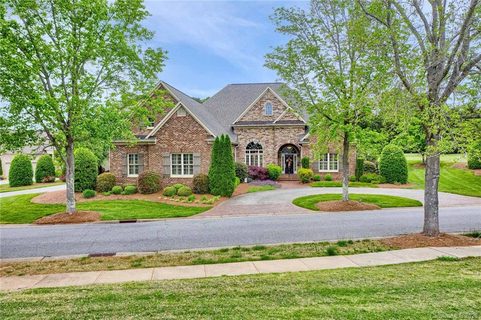 192 Orchard Park Drive sold home in Bermuda Run, Advance, NC