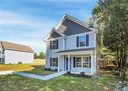 305 Featherstone Drive sold home in Charlotte, SC