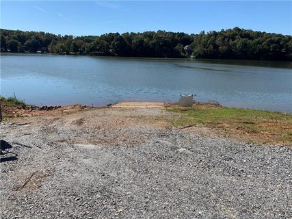 560 Stewart Rock Road