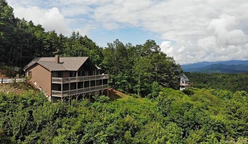 370 Ben Nevis Road sold home in Highland Forest, Brevard, NC