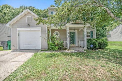 4723 Sahalee Lane sold home in Fox Chase, Charlotte, NC