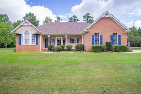 2740 W Pinewood Road sold home in Cherry Hills, Chester, SC