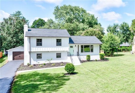 7508 Hitching Post Lane