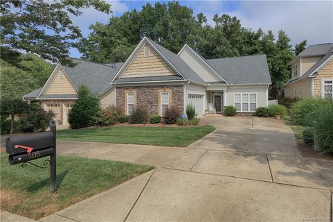 105 Ivy Creek Lane
