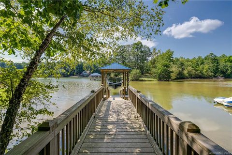 Previously sold for $875,000