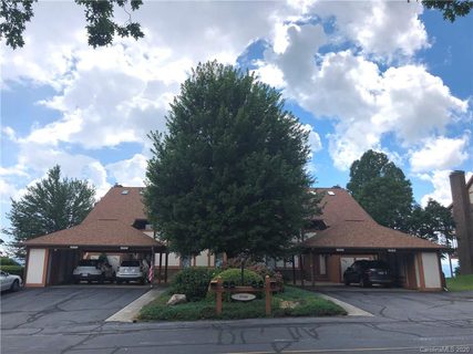 1204 Fleetwood Plaza sold condo in Fleetwood Plaza, Hendersonville, NC