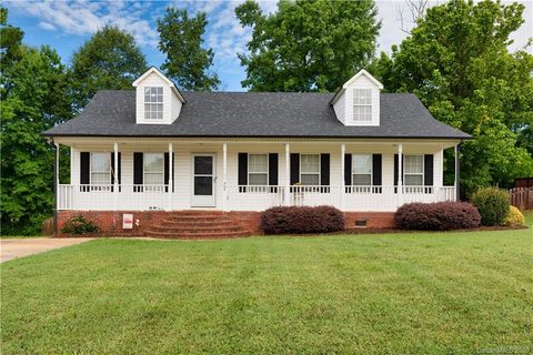 565 Strathclyde Way sold home in Highland Creek, Rock Hill, SC