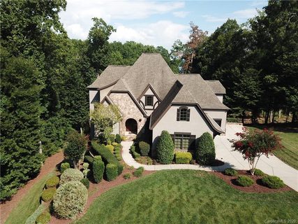 4210 Sigmon Cove Lane sold home in The Vineyards at Kiser Island, Terrell, NC
