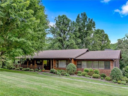 17 Exeter Drive sold home in High Meadows, Candler, NC