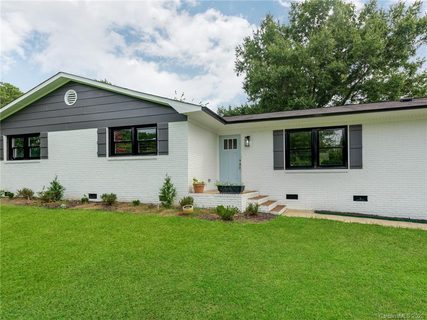 5541 Starkwood Drive sold home in Hillcrest Acres, Charlotte, NC
