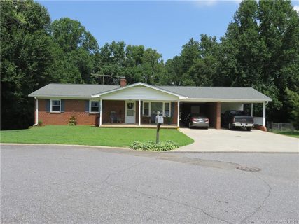1621 Mountain Lane