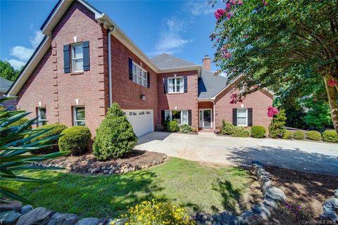8205 Tranquil Harbor Lane sold home in Tranquil Harbor, Denver, NC