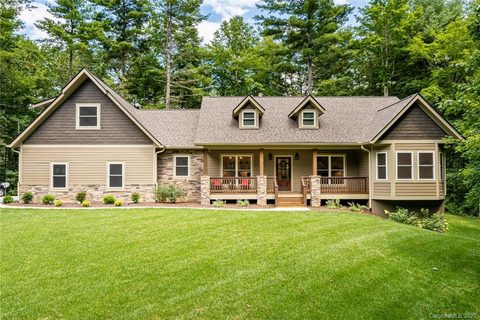 118 Mystic Pines Way sold home in Rebeccas Pond, Hendersonville, NC