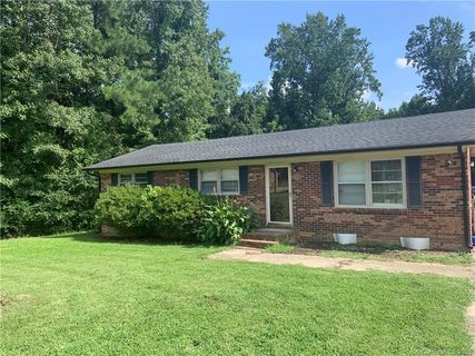 802 Castlewood Drive