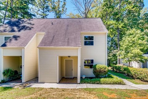 9148 Blackheath Circle