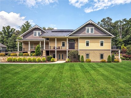 7 Green Laurel Trail