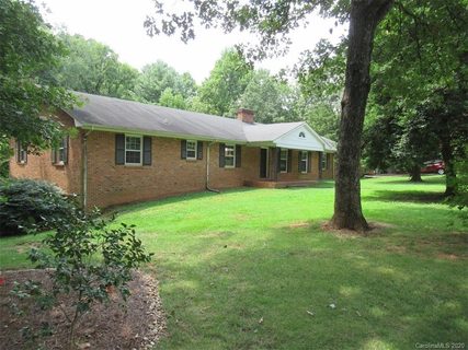 302 Caprice Circle sold home in Woodland Hills, Lincolnton, NC