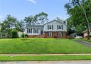 5820 Cherrycrest Lane sold home in Charlotte, SC