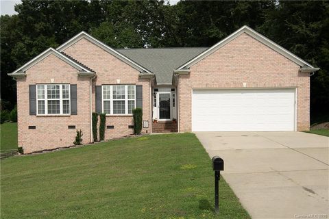 8954 Cherrys Ford Court sold home in Highland Ridge, Harrisburg, NC