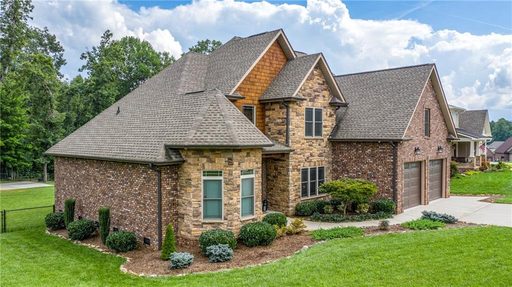 1491 Kensington Park Court sold home in ABERNETHY PARK, Hickory, NC