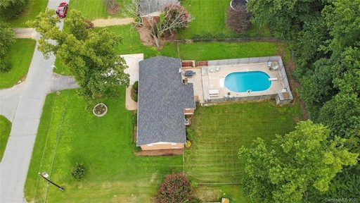 2540 32nd Avenue sold home in Eastwood, Hickory, NC