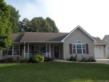 16 Ridgeland Lane sold home in Riceville Meadows, Asheville, NC