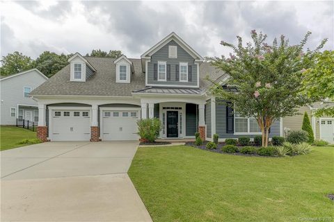 165 Hawks Creek Parkway sold home in Hawks Creek, Fort Mill, SC