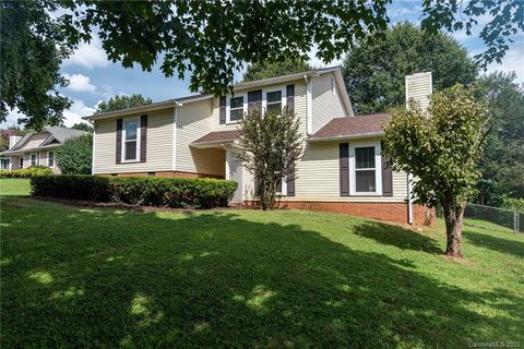 606 Pebblestone Court