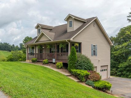303 Hosta Court sold home in Newfound Estates, Leicester, NC